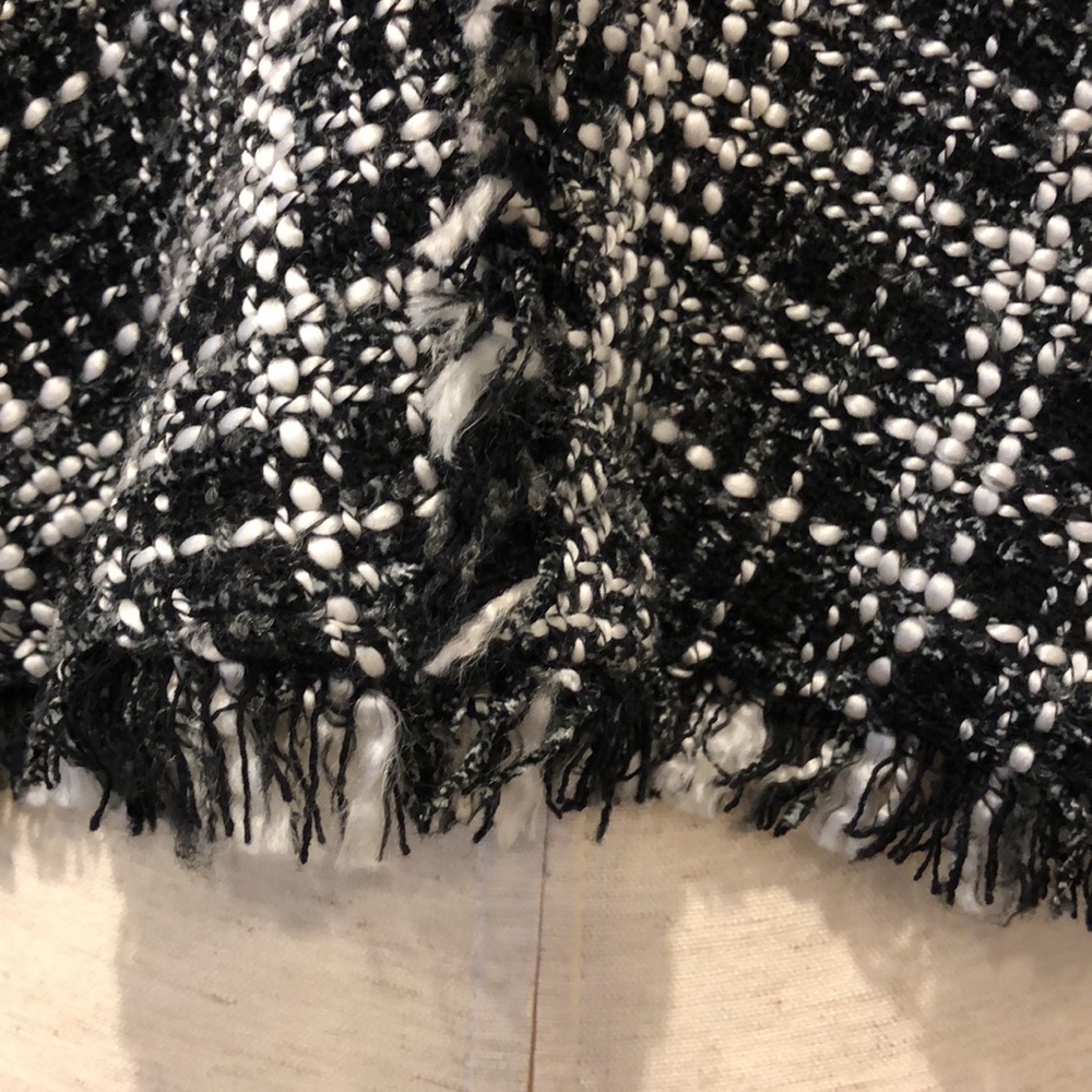 ❌ SOLD ❌Zara Women’s Tweed Pullover (S) - Picture 6 of 7